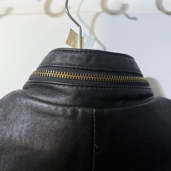 Danier Vintage Leather Vest – Black – XS – Moto-Inspired with Gold Zippers - Picture 9 of 10
